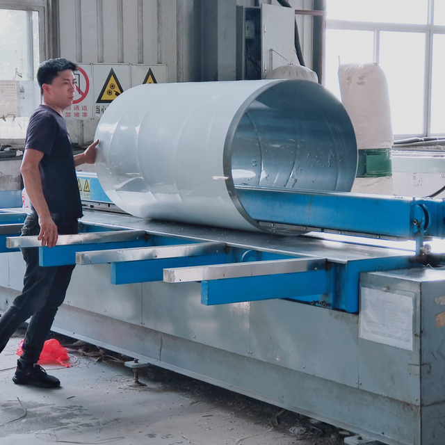 Duct cutting and forming