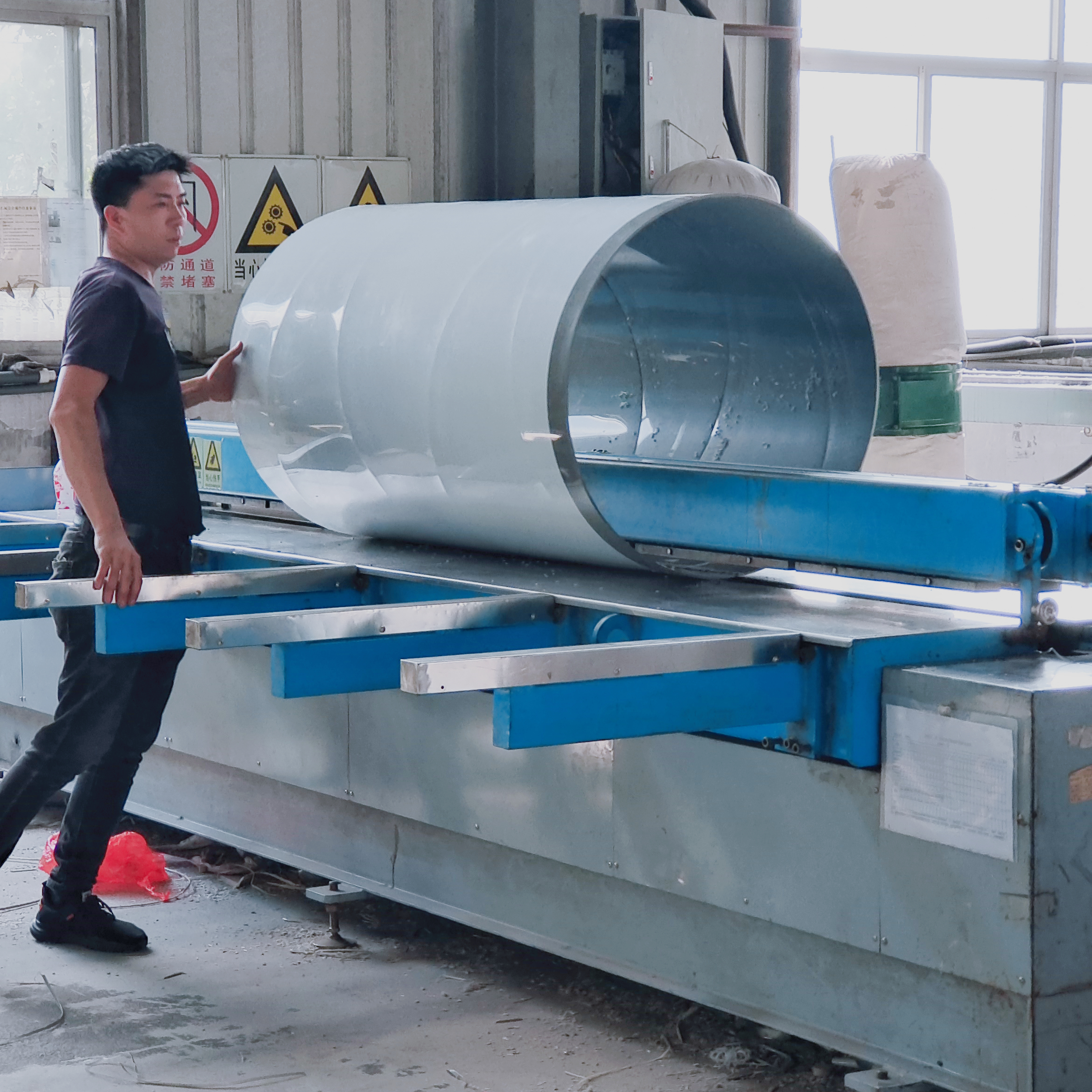 Duct cutting and forming